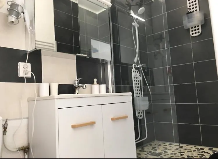 Studio Renove Balcon Ensoleille Et Calme La Londe-les-Maures France