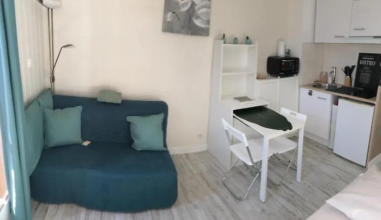 Studio Renove Balcon Ensoleille Et Calme La Londe-les-Maures 0*,  France